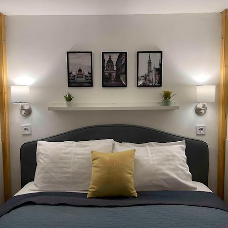R172 Elitehost Raday Studio Apartment Budapest Exteriör bild